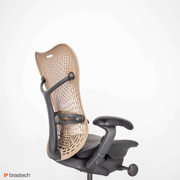 Fotel biurowy Herman Miller Mirra