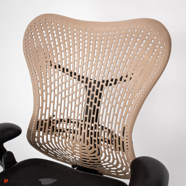 Fotel biurowy Herman Miller Mirra