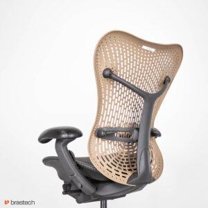 Fotel biurowy Herman Miller Mirra