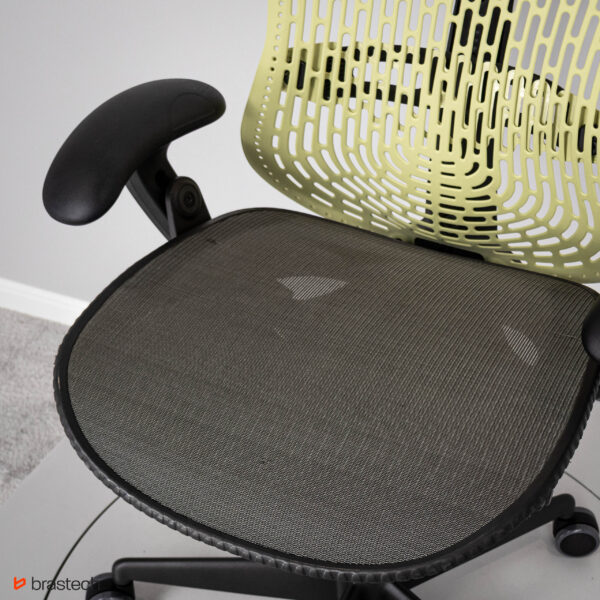 Fotel biurowy Herman Miller Mirra