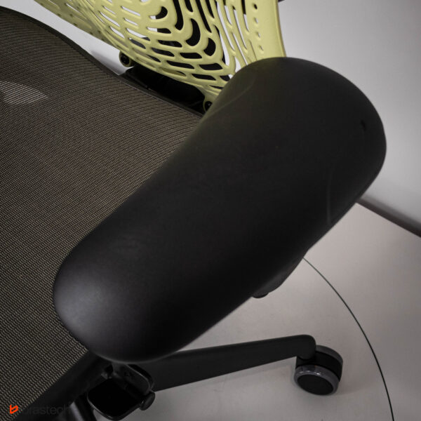 Fotel biurowy Herman Miller Mirra