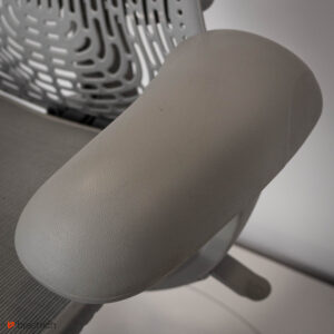 Fotel biurowy Herman Miller Mirra