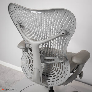 Fotel biurowy Herman Miller Mirra