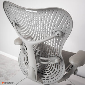 Fotel biurowy Herman Miller Mirra