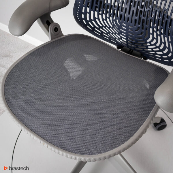 Fotel biurowy Herman Miller Mirra