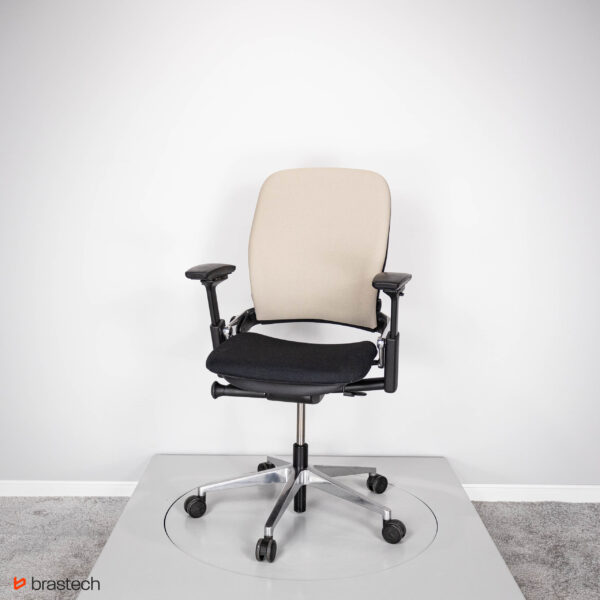 Fotel biurowy Steelcase Leap V1