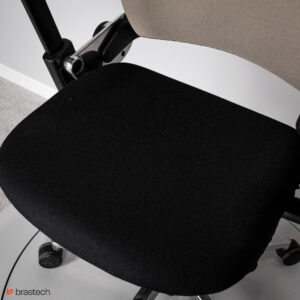 Fotel biurowy Steelcase Leap V1