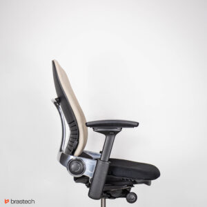 Fotel biurowy Steelcase Leap V1