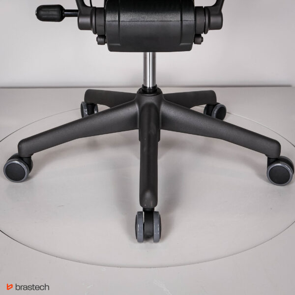 Fotel biurowy Herman Miller Aeron Classic B