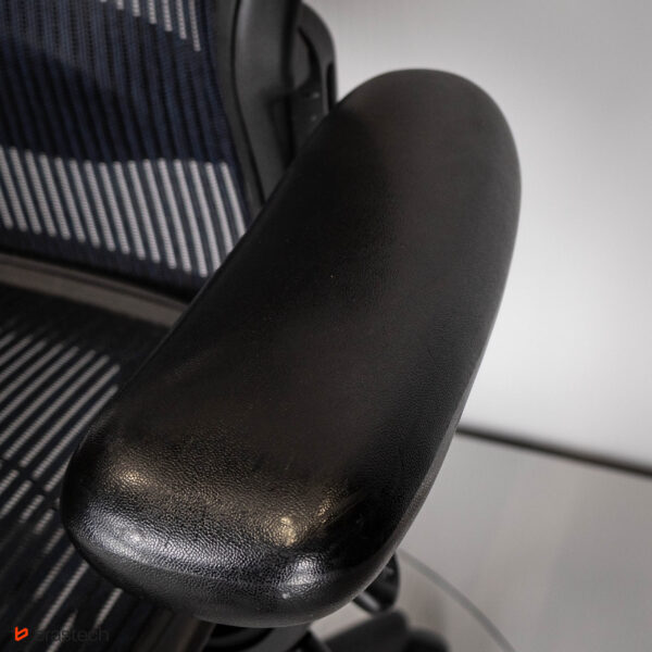 Fotel biurowy Herman Miller Aeron Classic B