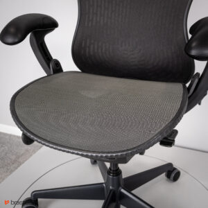 Fotel biurowy Herman Miller Mirra