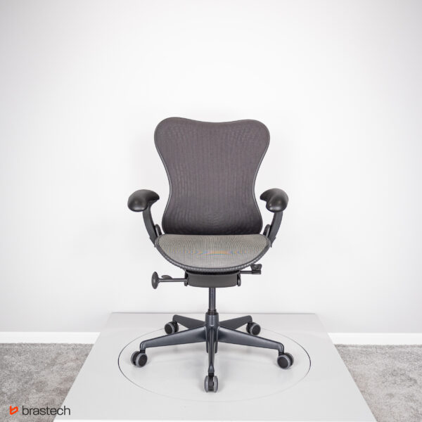 Fotel biurowy Herman Miller Mirra