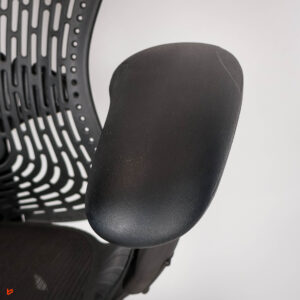 Fotel biurowy Herman Miller Mirra 2