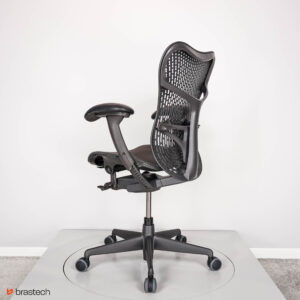 Fotel biurowy Herman Miller Mirra 2