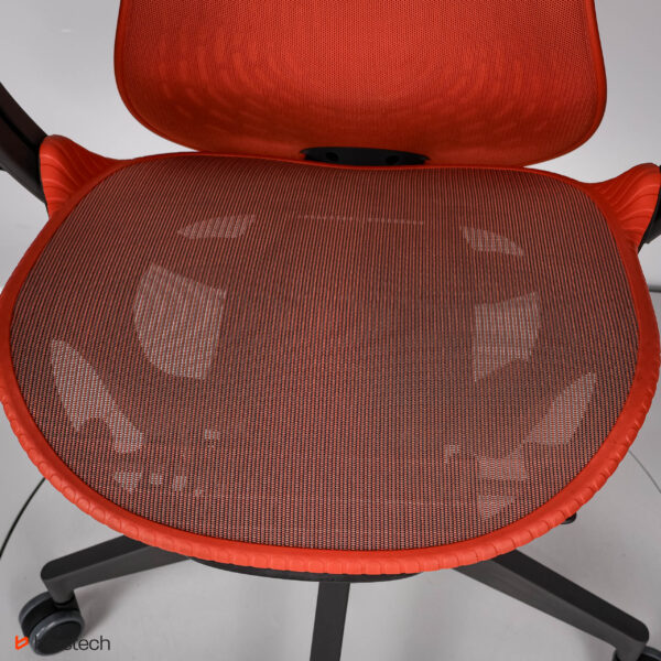 Fotel biurowy Herman Miller Mirra 2