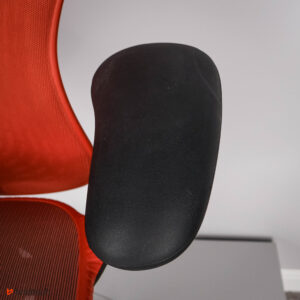 Fotel biurowy Herman Miller Mirra 2