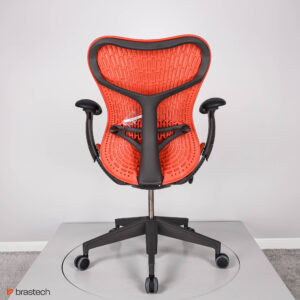 Fotel biurowy Herman Miller Mirra 2