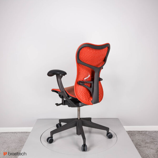 Fotel biurowy Herman Miller  Mirra 2