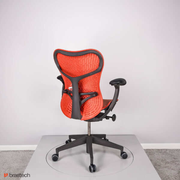 Fotel biurowy Herman Miller Mirra 2