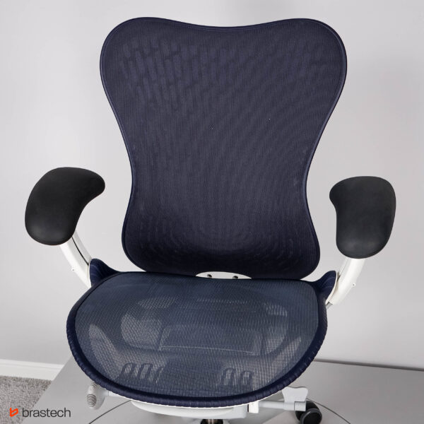 Fotel biurowy Herman Miller Mirra 2