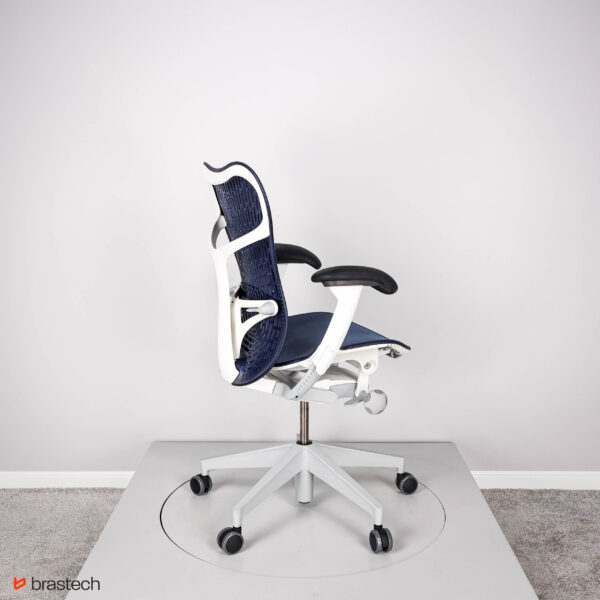 Fotel biurowy Herman Miller Mirra 2