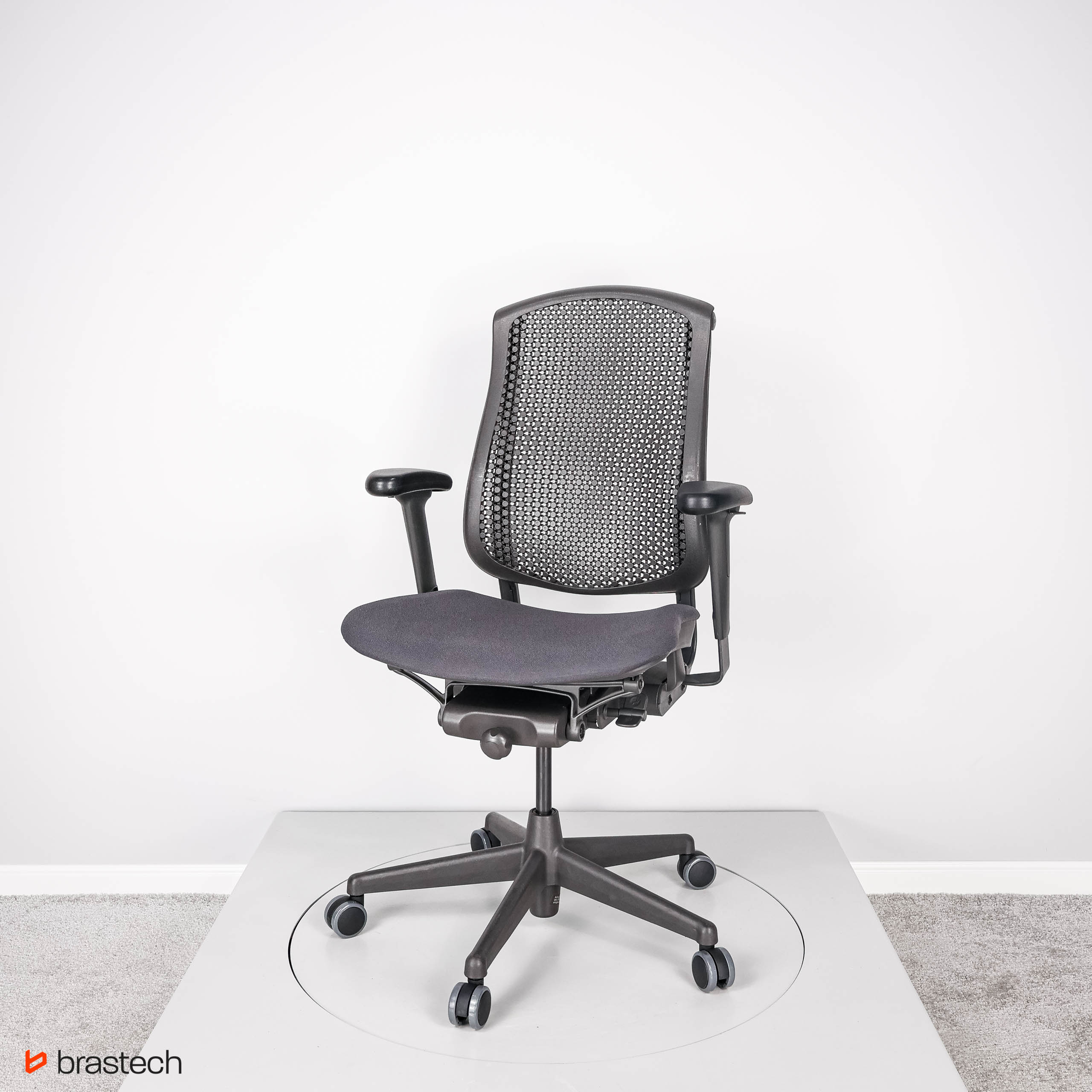 Fotel biurowy Herman Miller Celle