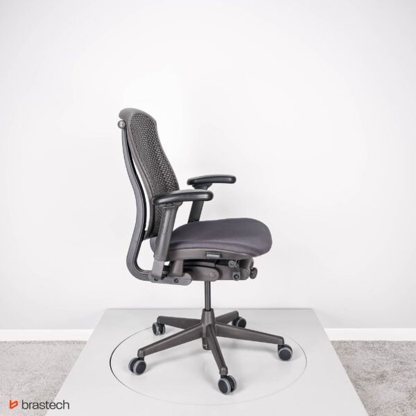 Fotel biurowy Herman Miller Celle