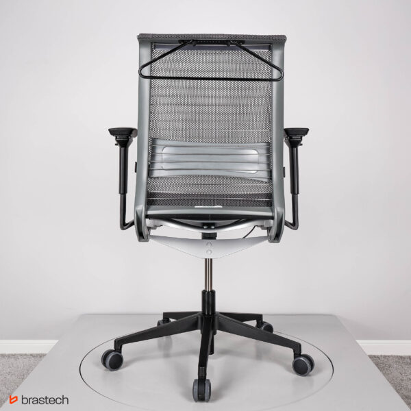 Fotel biurowy Steelcase Think