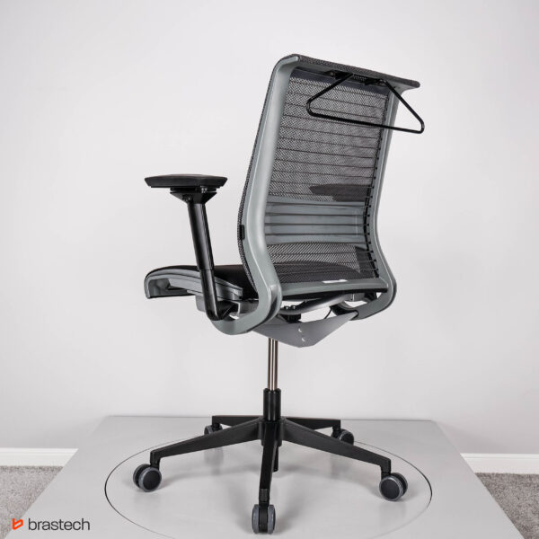 Fotel biurowy Steelcase Think