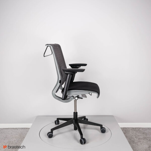 Fotel biurowy Steelcase Think