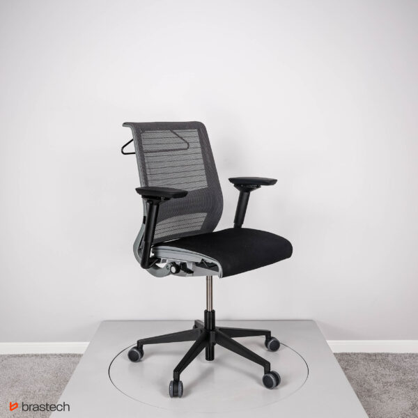 Fotel biurowy Steelcase Think